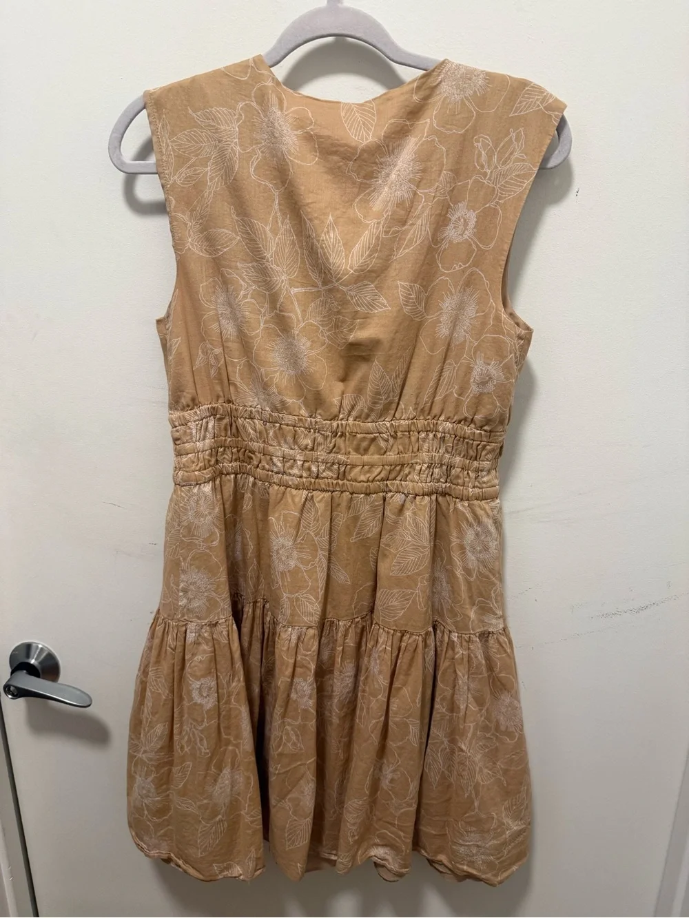 Tommy Hilfiger Tan Floral Sleeveless Wrap Mini Dress - Picture 2 of 3